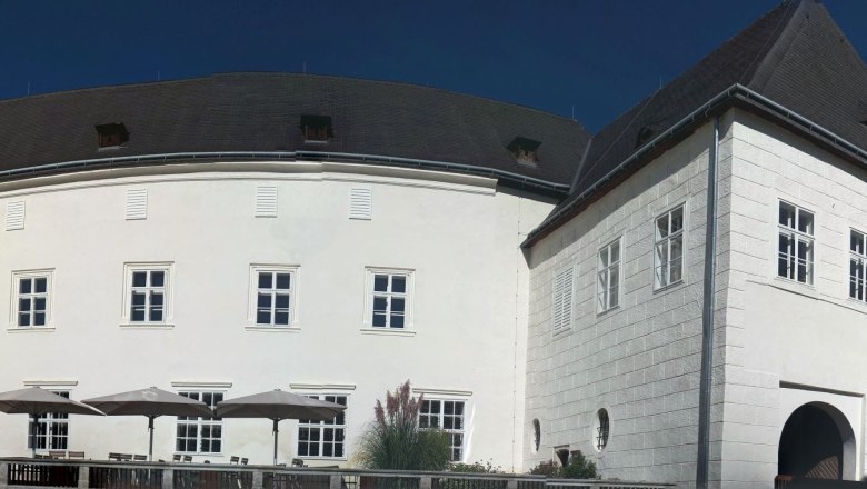 schloss-basteigarten-20201004_125923-pano, © Franz Krill schloss-basteigarten-20201004_125923-pano, © Franz Krill