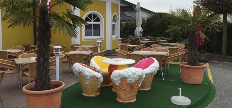 Cafe Brunner guest garden in Persenbeug, © Familie Brunner Cafe Brunner guest garden in Persenbeug, © Familie Brunner