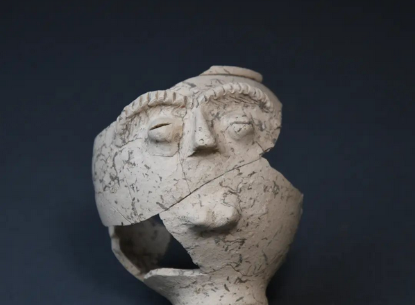 Ceramic face vessel from the Roman civilian settlement, Mautern, © ASINOE GmbH Ceramic face vessel from the Roman civilian settlement, Mautern, © ASINOE GmbH