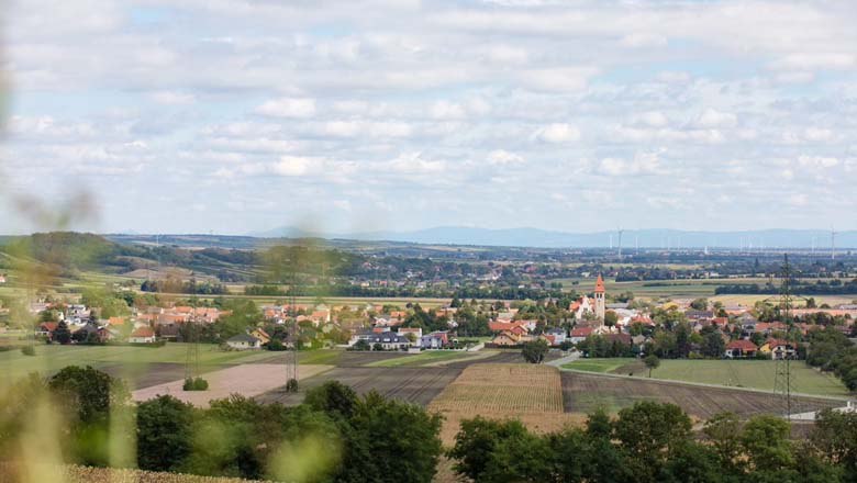 View of Enzersfeld, © Leader-Region Weinviertel / Lahofer View of Enzersfeld, © Leader-Region Weinviertel / Lahofer