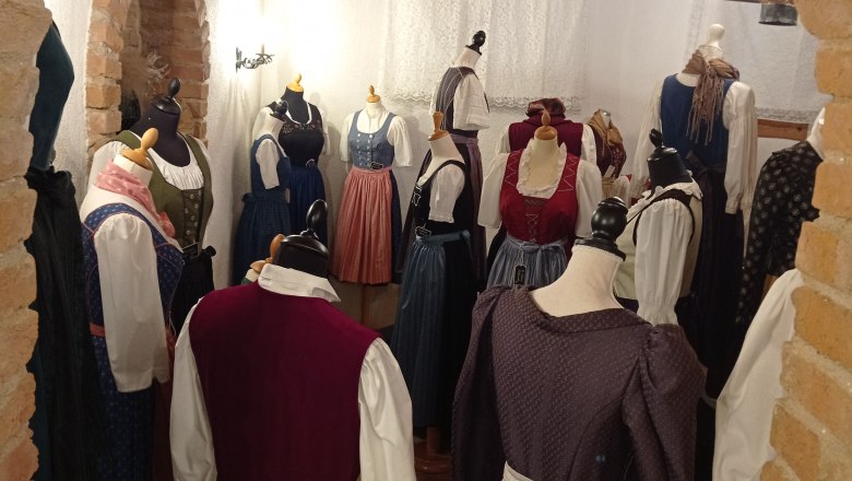 Traditional costume in the museum, © Martina Haselwanter Traditional costume in the museum, © Martina Haselwanter