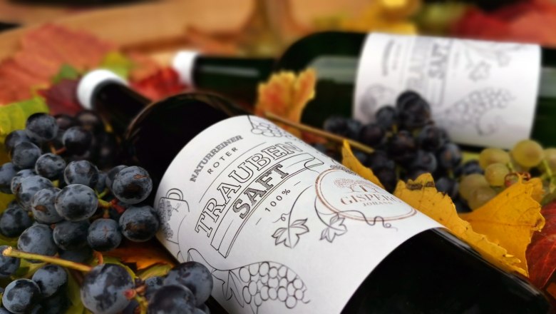 Grape juice, © Weingut Johann Gisperg Grape juice, © Weingut Johann Gisperg