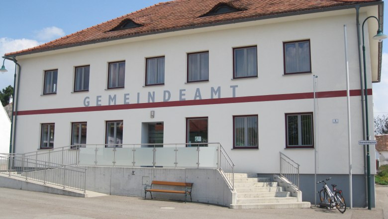 Burgschleinitz-Kühnring municipal office, © Leopold Winkelhofer Burgschleinitz-Kühnring municipal office, © Leopold Winkelhofer