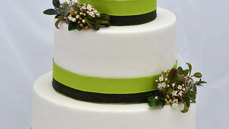 Wedding cake, © Hochzeitstorte, © Bäckerei-Konditorei Pilz, Katrin Pilz Wedding cake, © Hochzeitstorte, © Bäckerei-Konditorei Pilz, Katrin Pilz