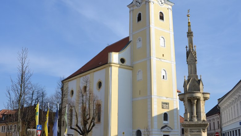 Municipality of Gföhl, © Stadtgemeinde Gföhl Church with tower and square in Gföhl, Austria.
