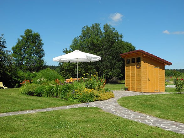 Garden, &copy; Reinhard Kratochvil