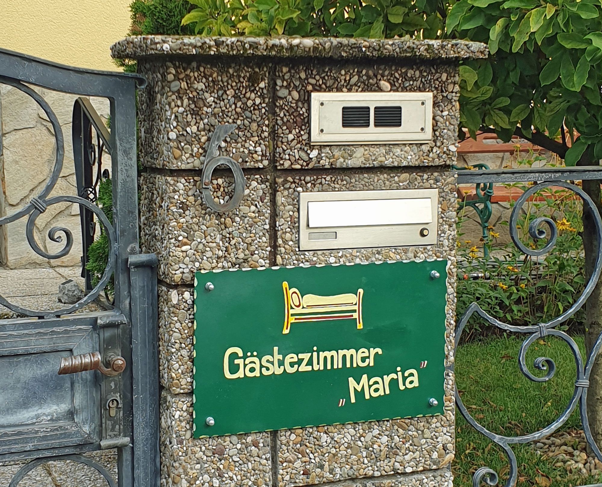 Private room Putz family, Hainburg/Danube