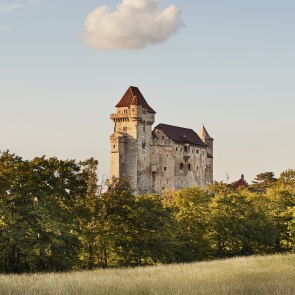 Dreamlike view of Liechtenstein Castle, © Wienerwald Tourismus, Andreas Hofer