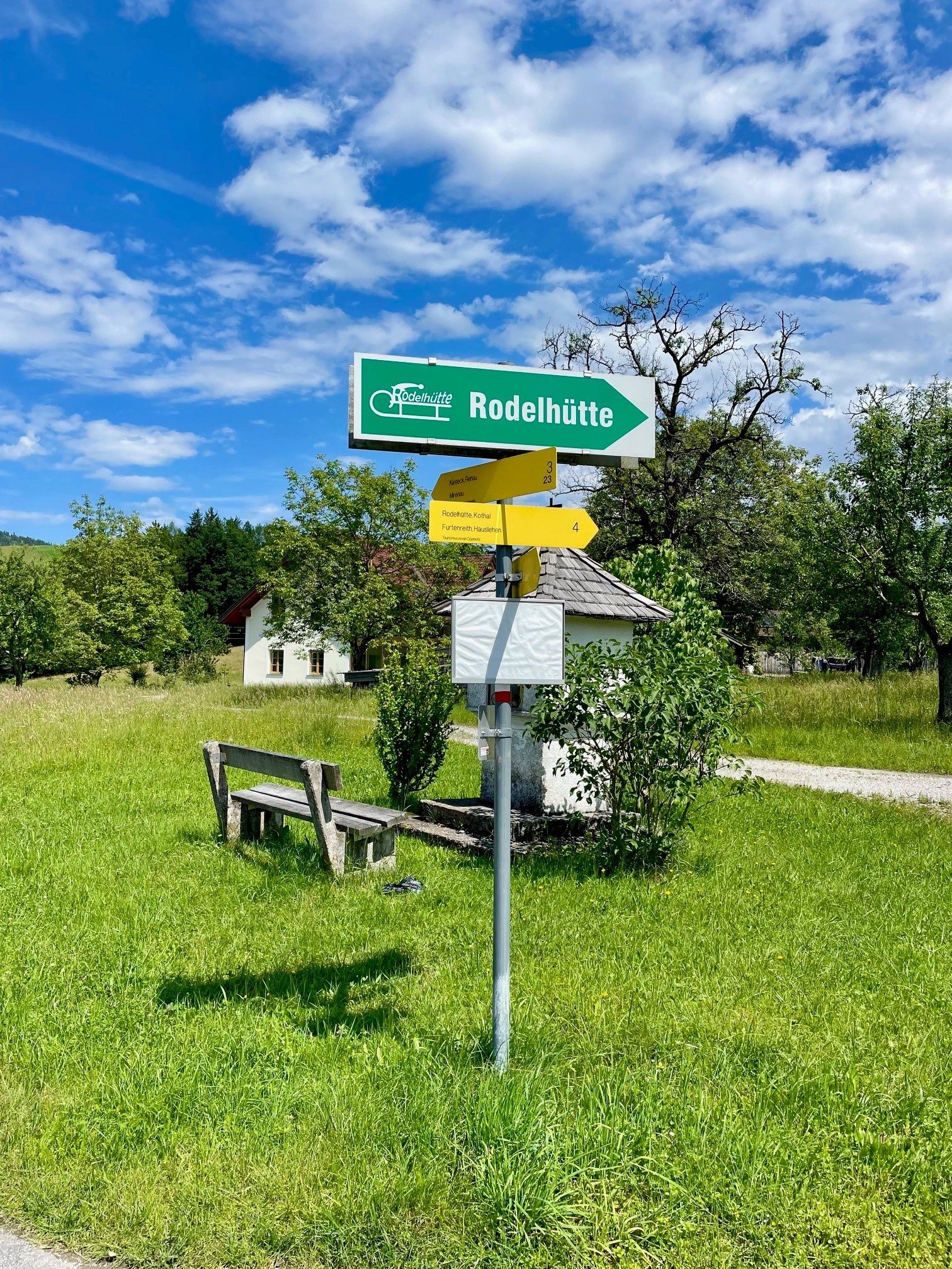 Opponitz circular ditch trail