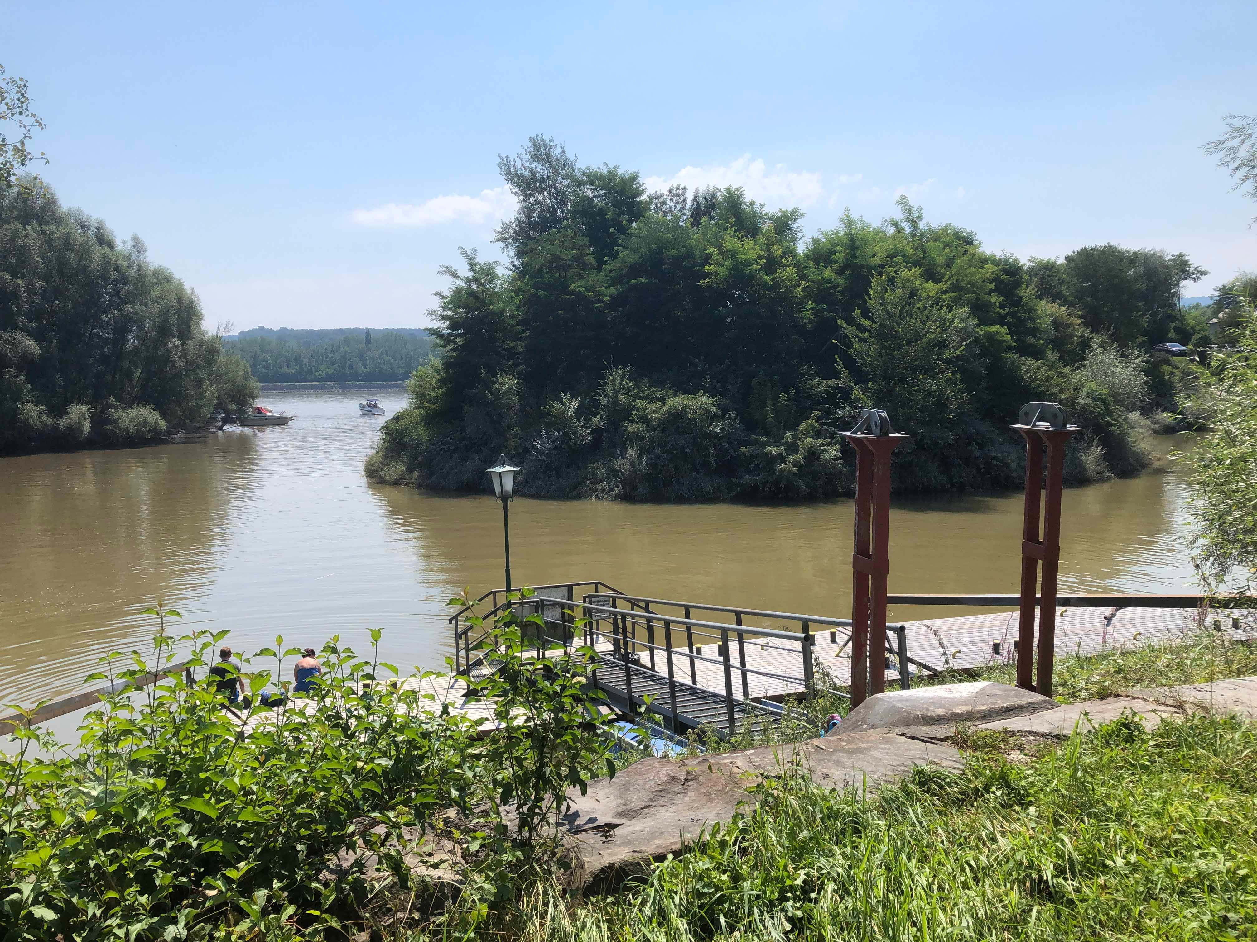 Harbor entrance to the Emmersdorf/Luberegg marina