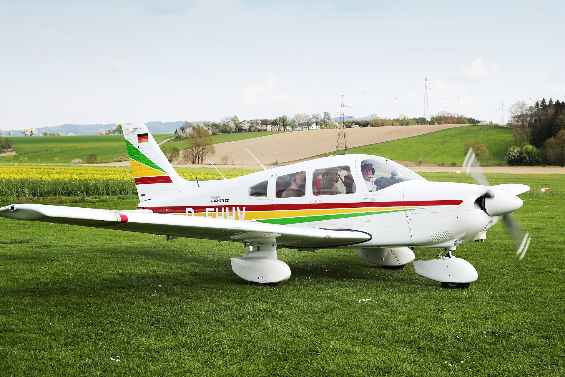 Close-ups of a Piper at Seitenstetten airfield.