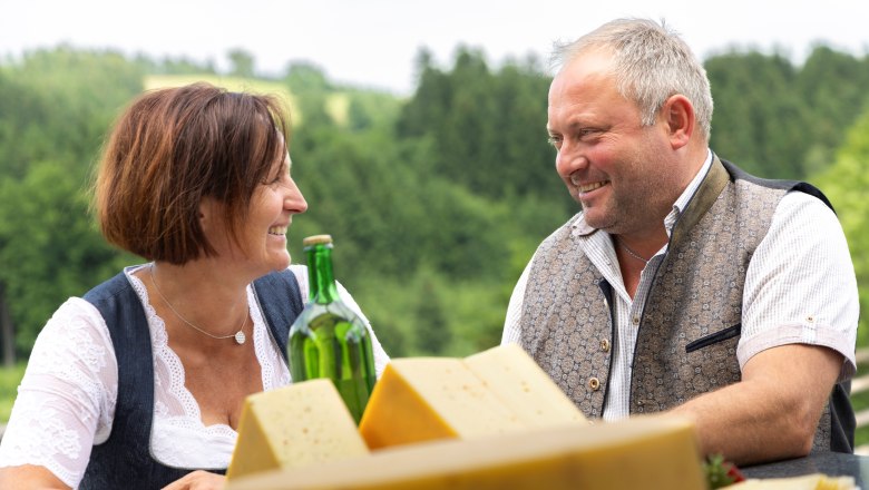 Organic farm Sonnhalmberg, &copy; Theo Kust