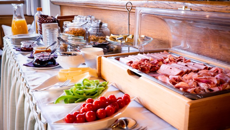 Breakfast buffet, &copy; Martina Krug