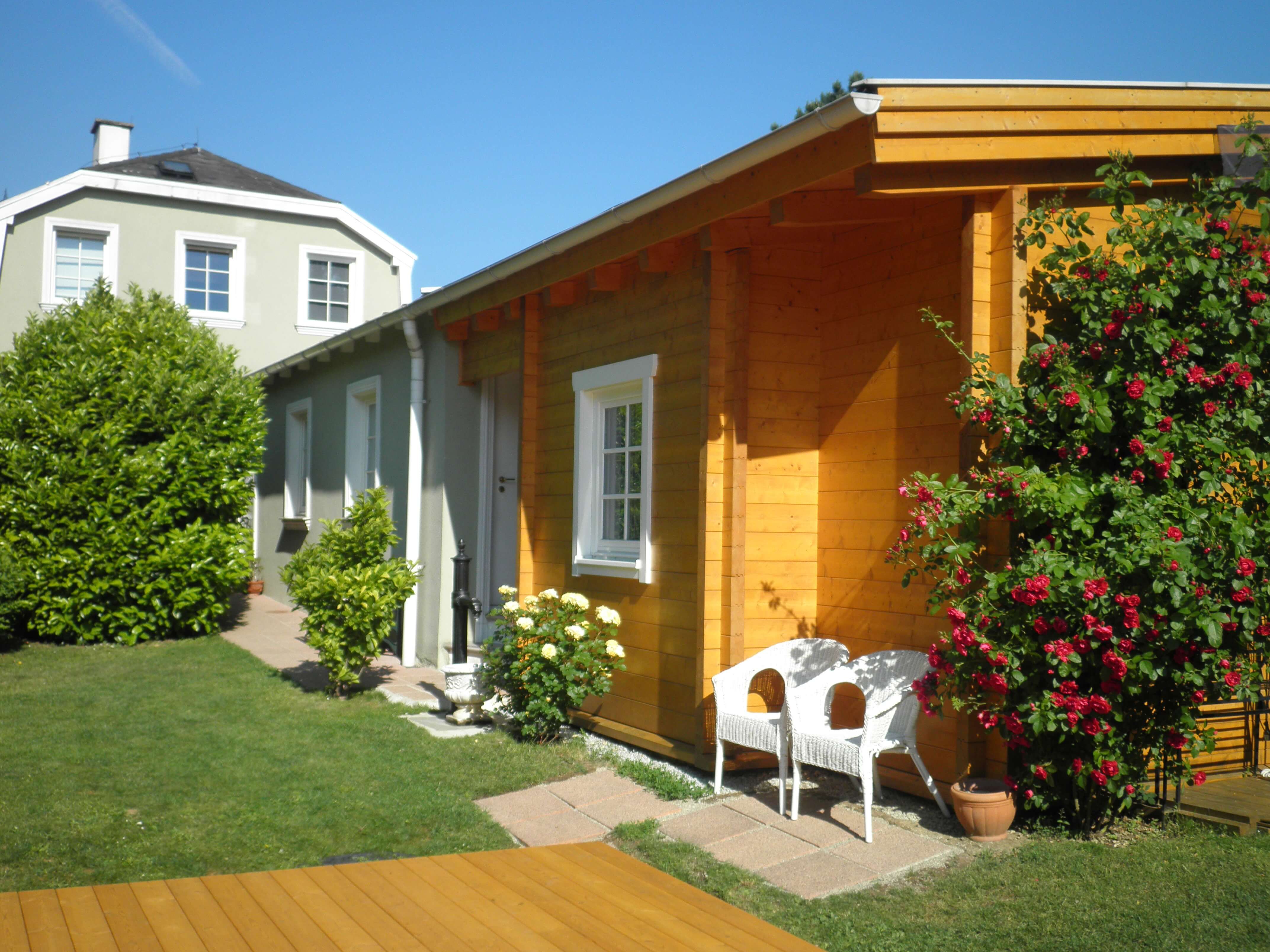 Garden Lodge private room