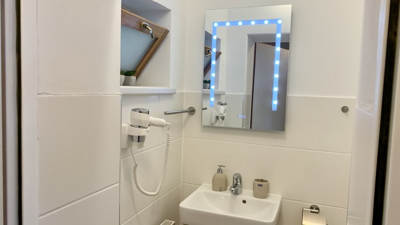 Bathroom in the vacation apartment, &copy; Martina Kaplan