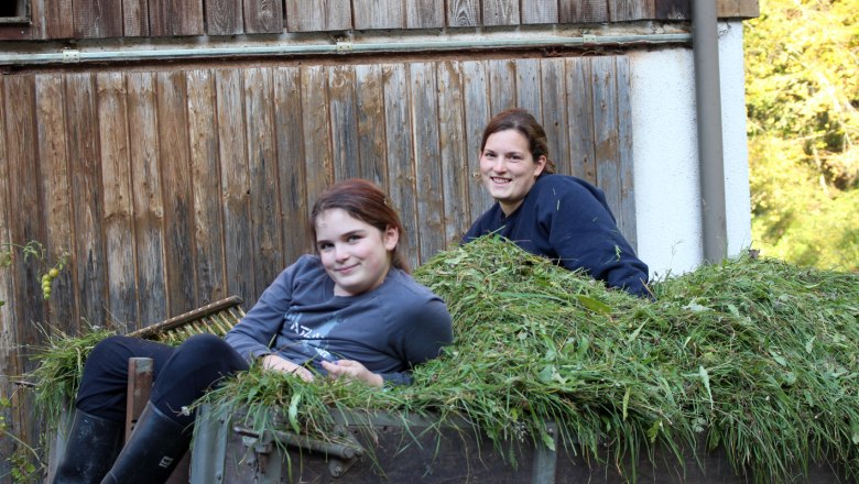 Hay adventures in the fall, © Bio-Bergbauernhof Lueg