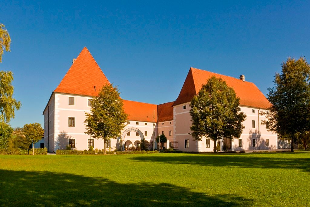 Castle Hotel Zeillern