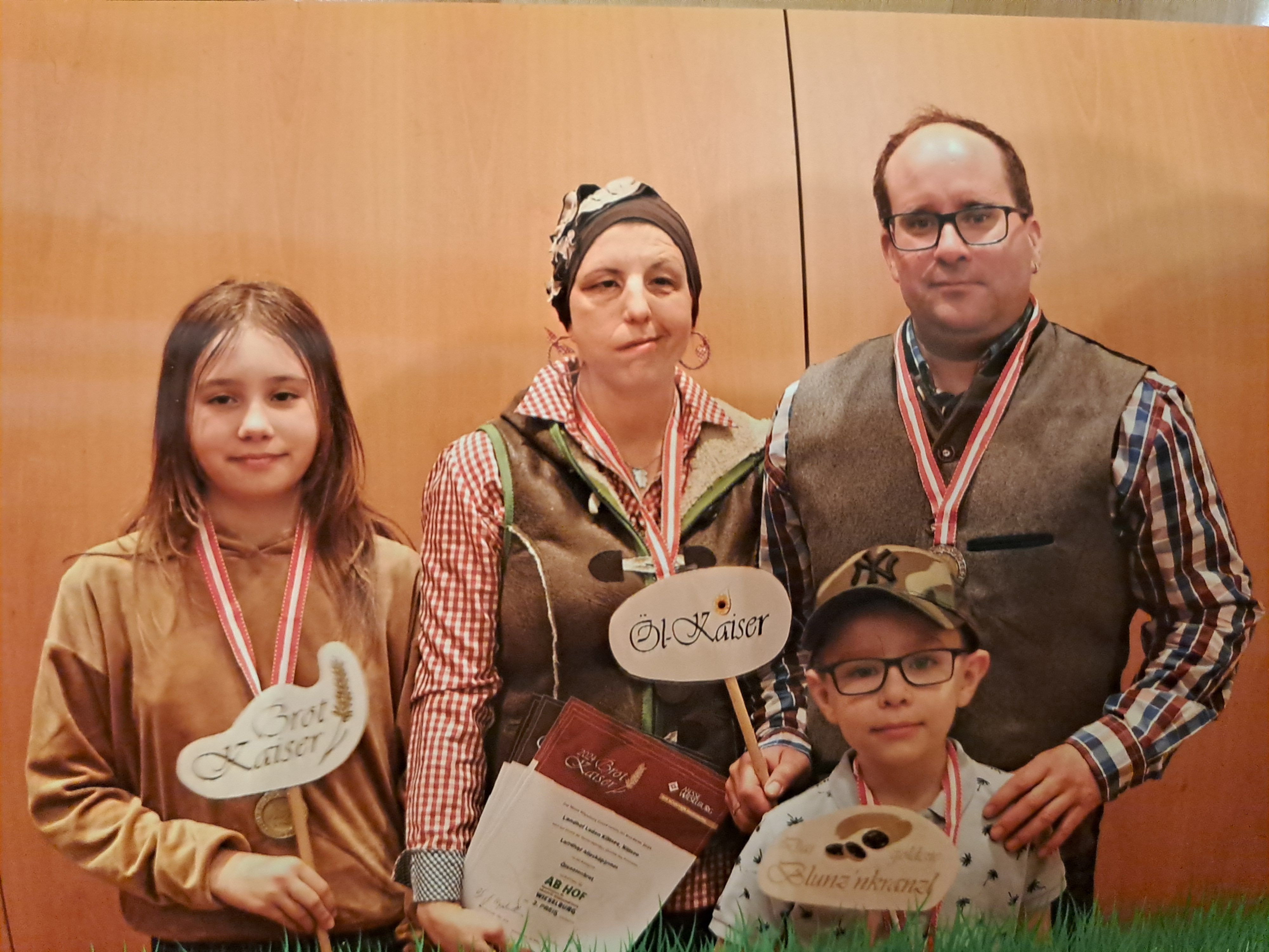 Landhof Laden Kittsee, Paradeisz family