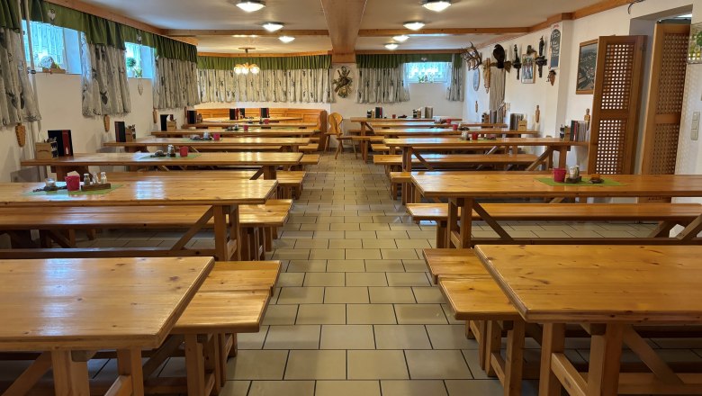 Interior view of the Berger wine tavern in Atzenbrugg, &copy; Heuriger Fam. Berger