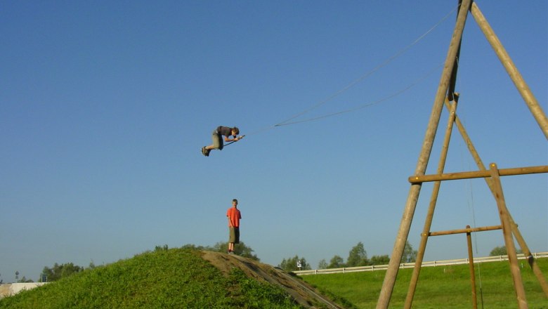 Swing in the Donauwellenpark, &copy; Marktgemeinde Ardagger