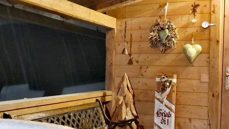 Entrance area vacation home Zwickelreith, © Familie Roseneder