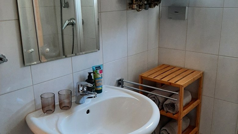 Bathroom, &copy; Fam. Schmid