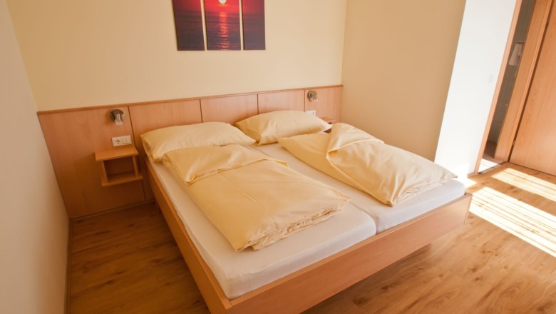 Room example, © @hppuereschitz