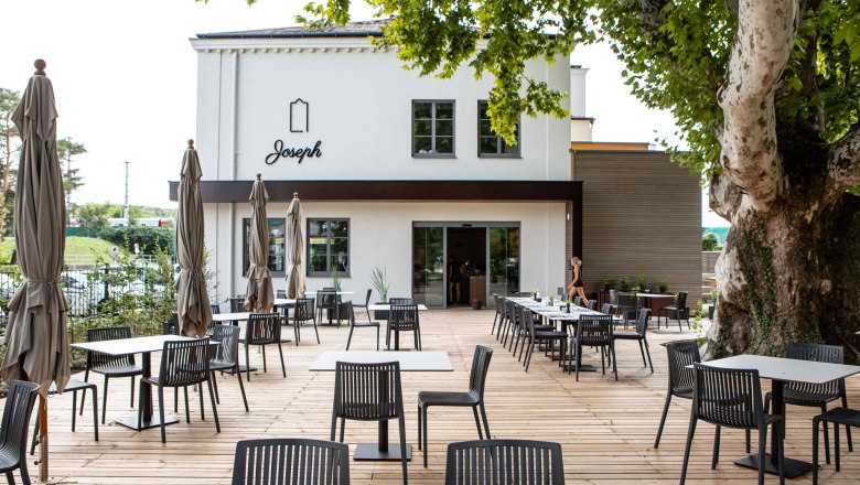 Hotel Restaurant Joseph, terrace, © Anna Thell