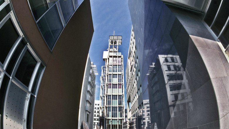 Sound tower in the Landhausviertel, &copy; SEPAMedia