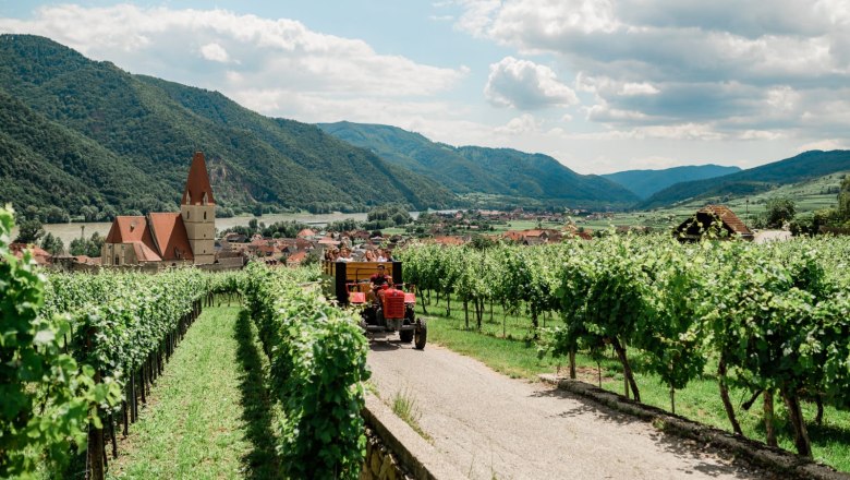 Tractor ride, &copy; Benno Bertl
