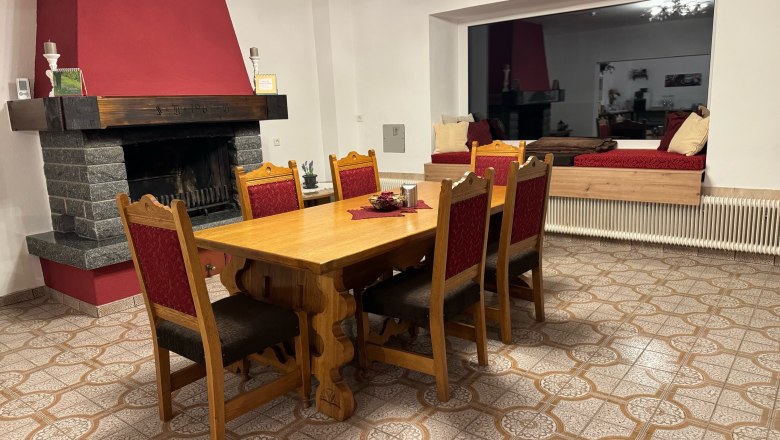 Common room, &copy; AT-Gastwirtschafts OG