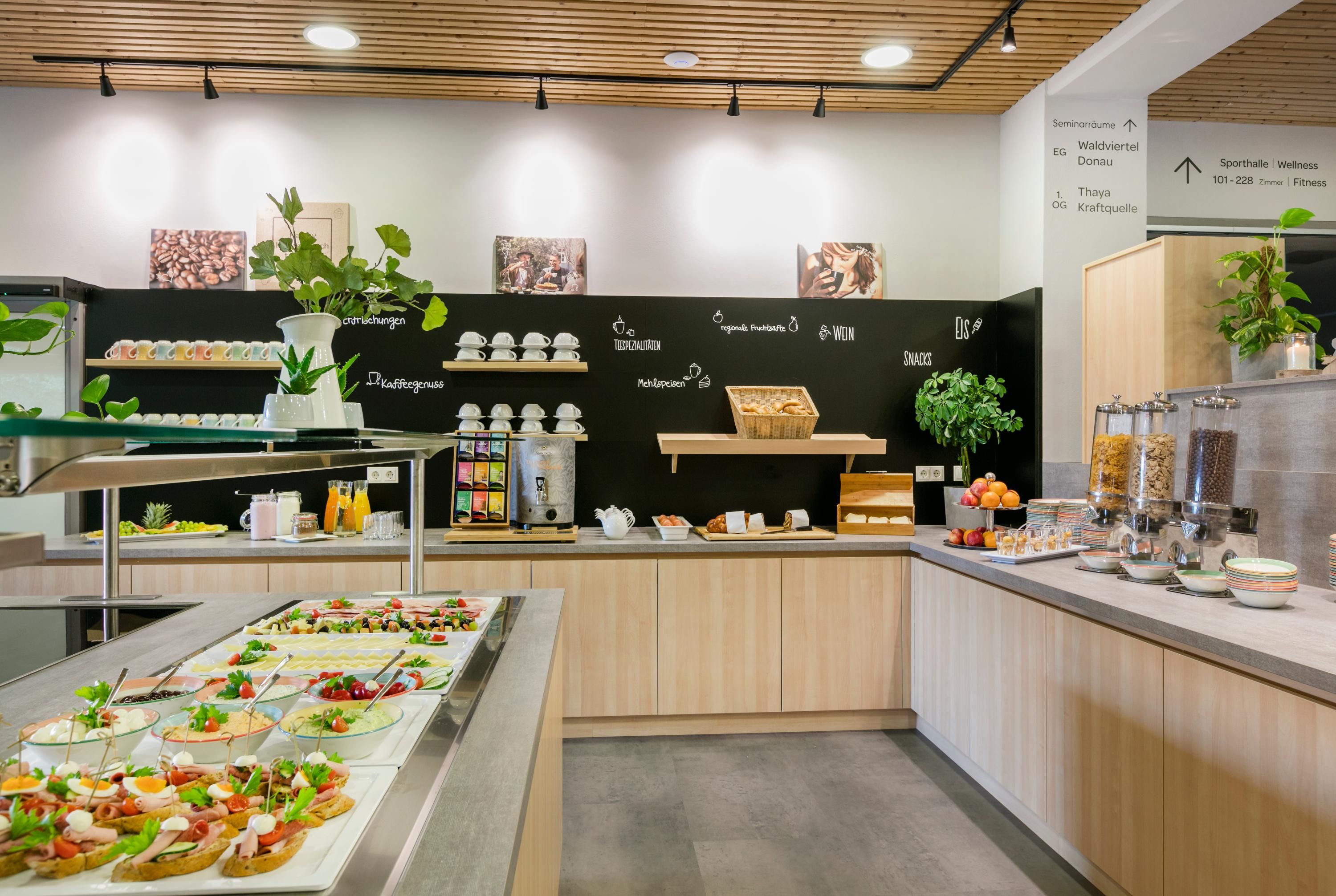 breakfast-buffet_jufa-hotel-waldviertel(1)