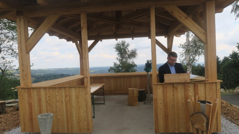 Roofing - barrier-free Braunegg viewing platform, &copy; Marktgemeinde Raxendorf