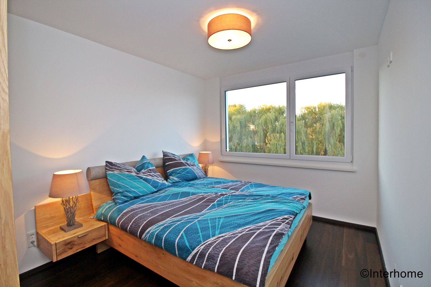 Bedroom with double bed