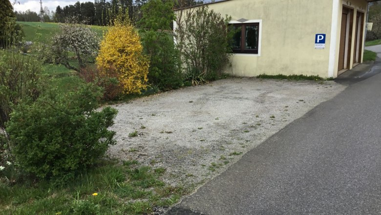 Parking lot, &copy; Amstetter's Ferienwohnung