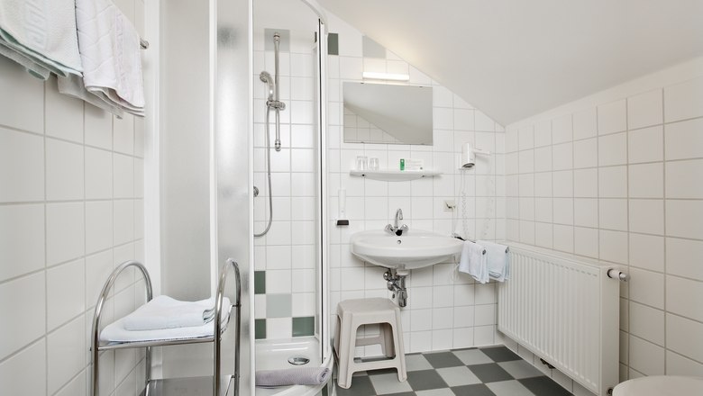 Bathroom, &copy; Zuser&rsquo;s guesthouse