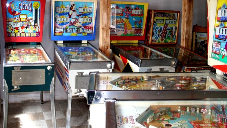 Exhibition of electromechanical pinball machines, &copy; Flippermuseum Lichtenau