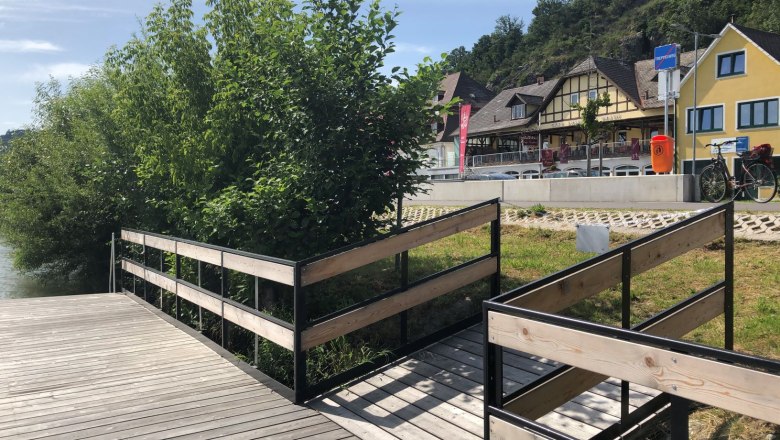 Konditorei-Braun-opposite the guest jetty, &copy; Donau N&Ouml; Tourismus GmbH