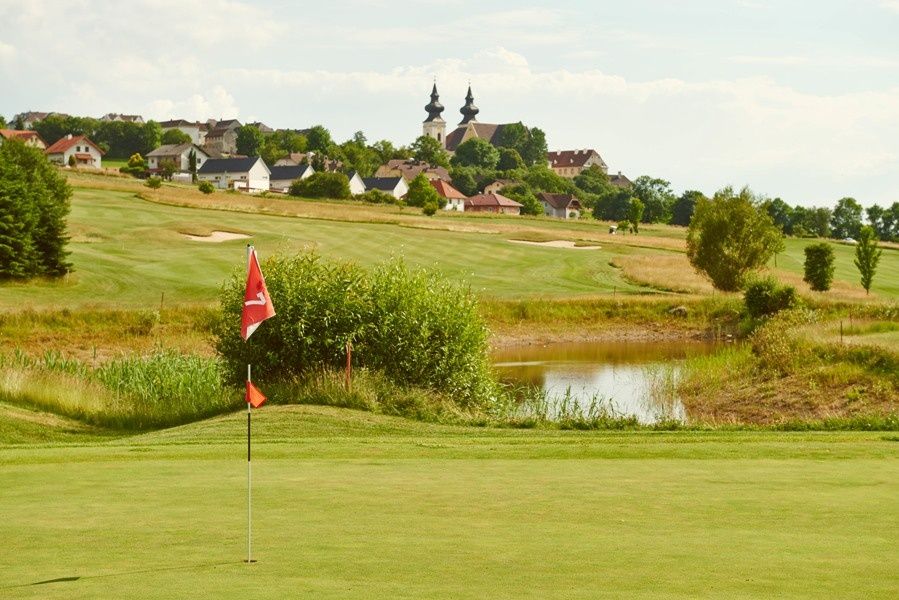 View from the golf course to the basilica in Maria Taferl