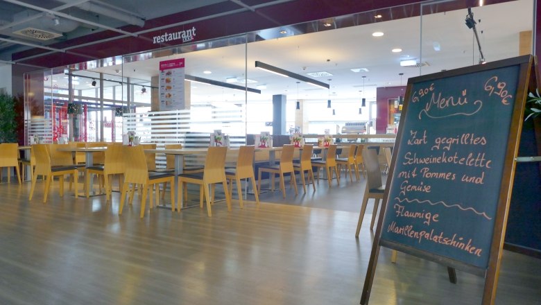 XXXLutz Restaurant, &copy; Marketing St.P&ouml;lten GmbH