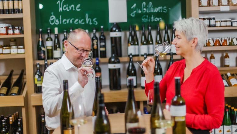 Wine tasting, © Elisabeth Hausgnost