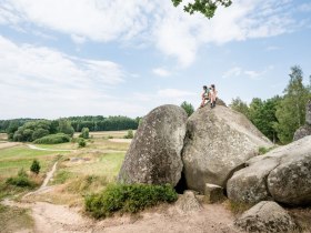 Naturpark Blockheide Gm&uuml;nd, Wackelsteine, &copy; Waldviertel Tourismus, ishootpeople.at