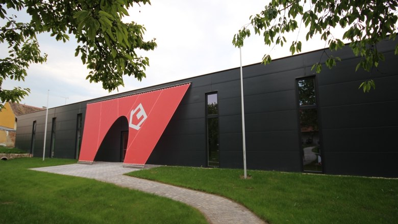 Nonseum exterior view, © Nonseum