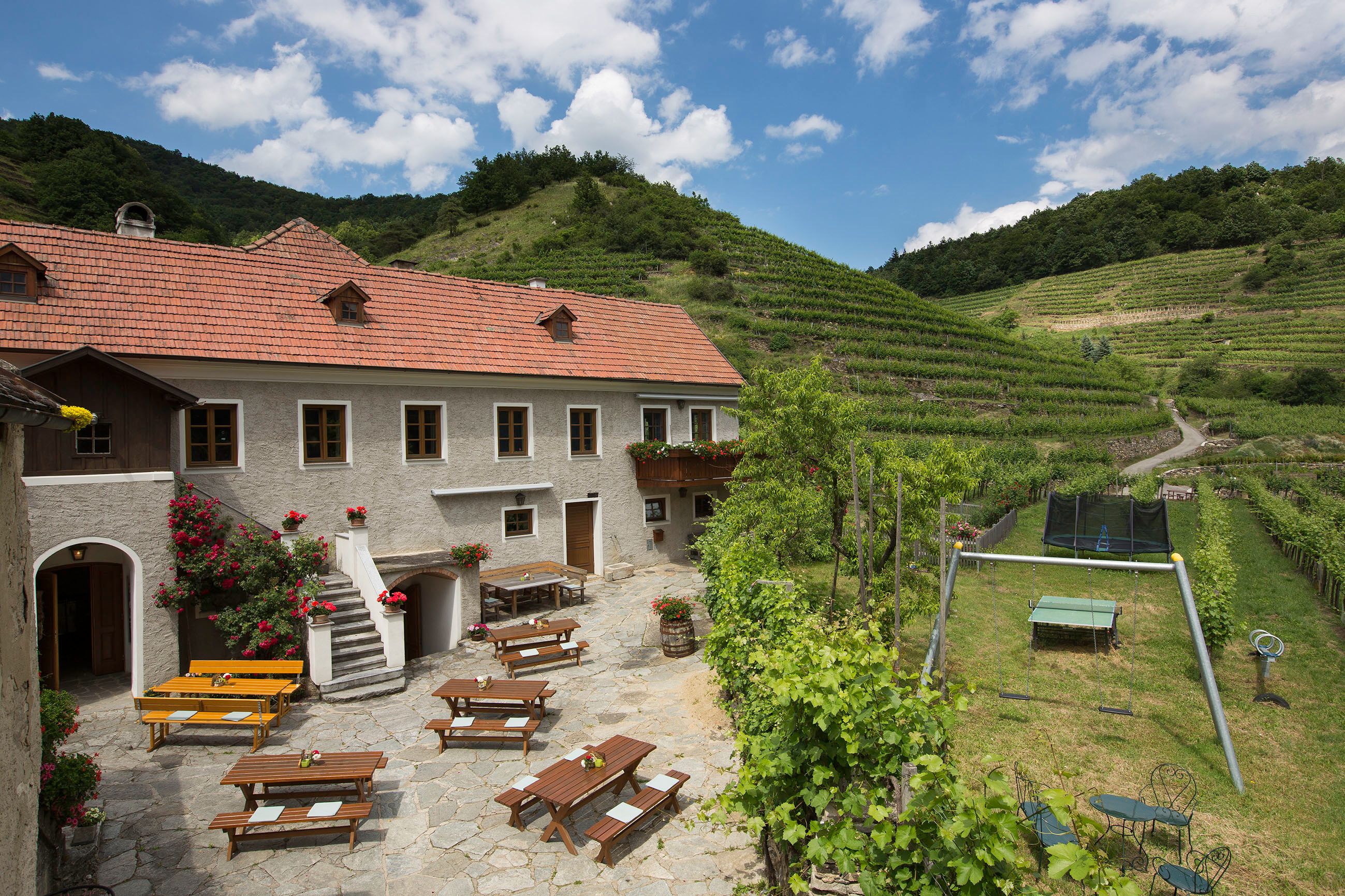 Courtyard Winery Donabaum Helmut