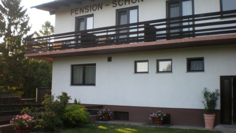 Exterior view of Pension Sch&ouml;n