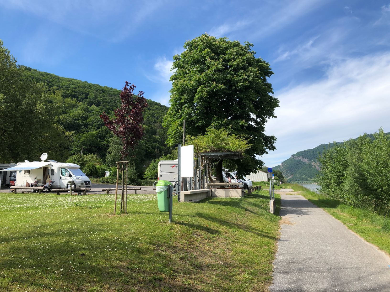 Motorhome pitches on the Danube