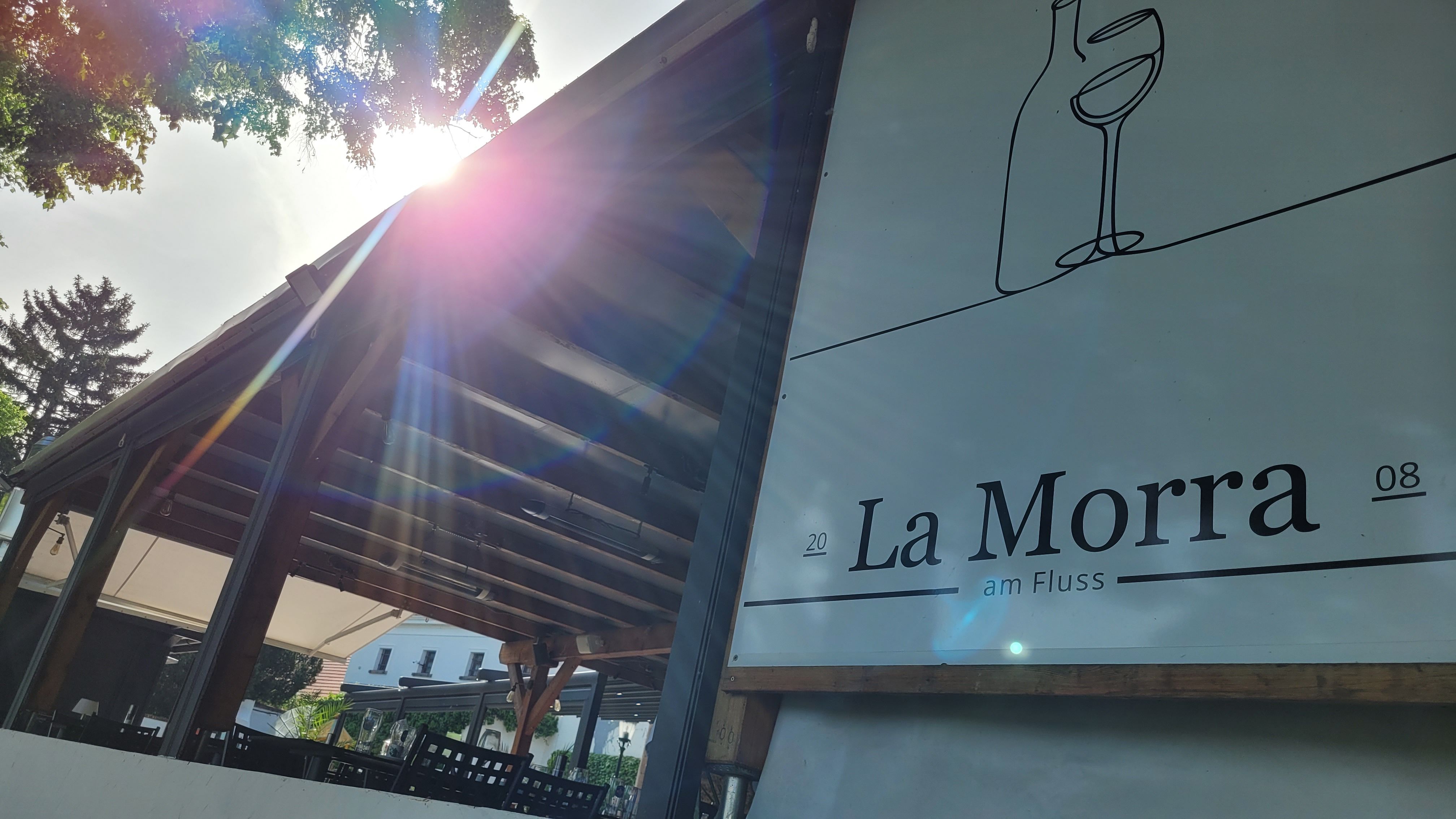 Guest garden with LOGO La Morra 