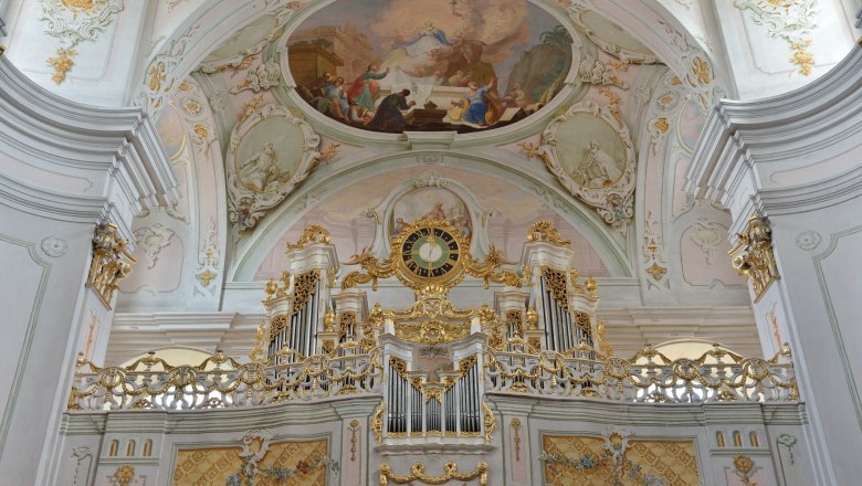 Church interior view, &copy; Gregor Semrad