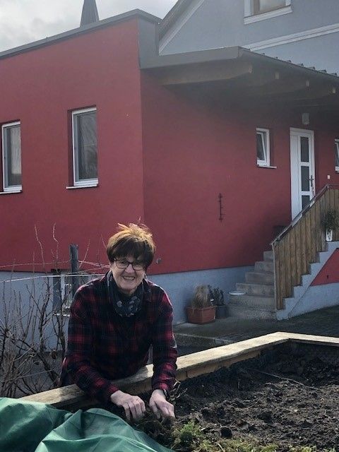 Emma Böhm working in the garden, Böhmer vacation apartment