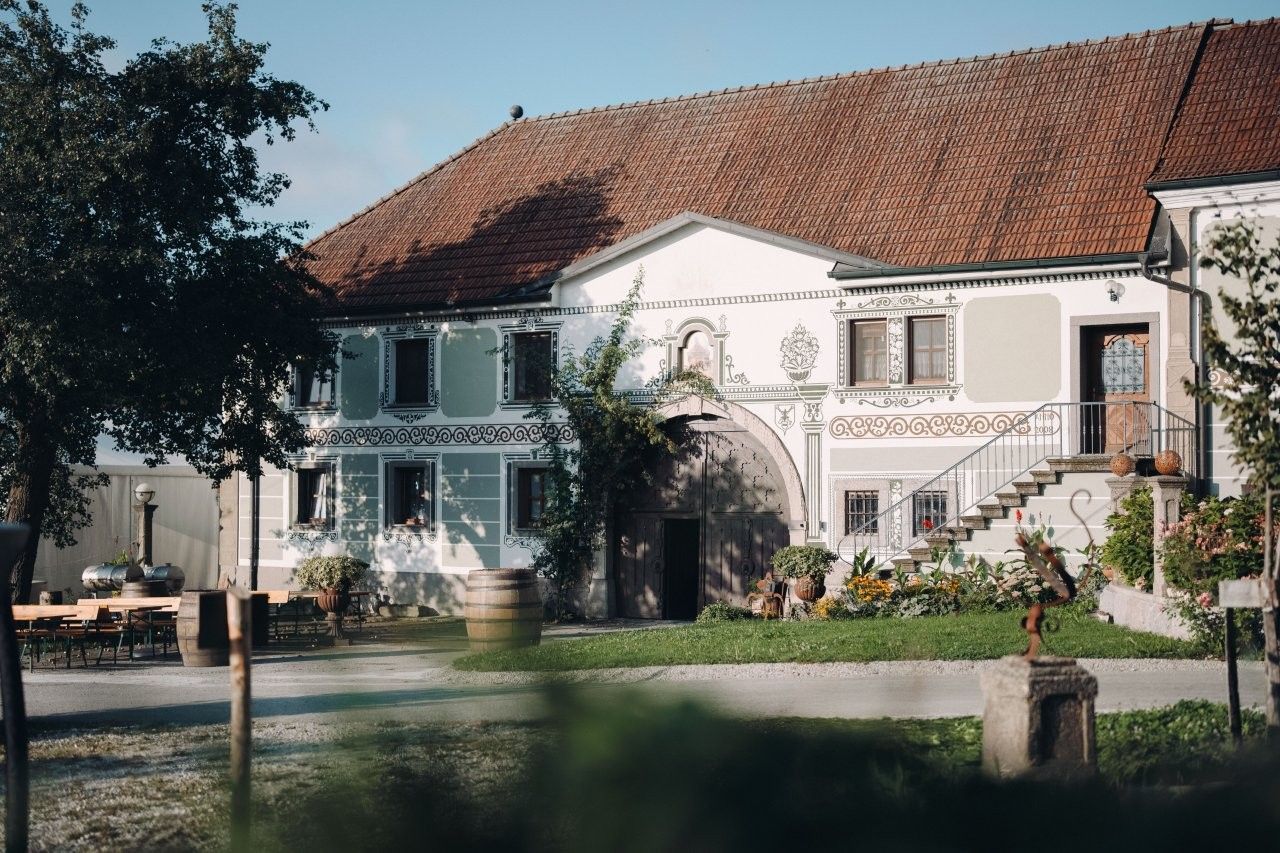 Tavern & farm store Hauer